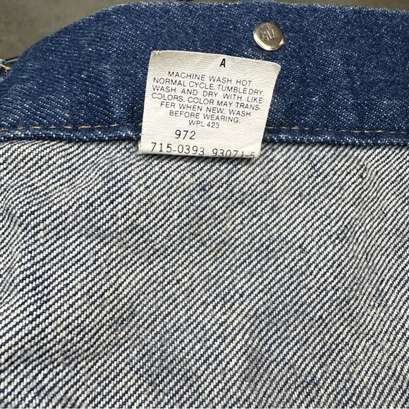 Levi Strauss & Co. Vintage Denim Trucker Jacket Sz 42 - Picture 10 of 12